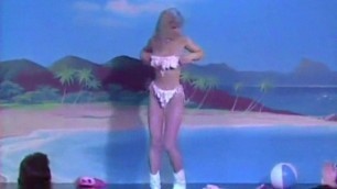 SUSIE Q - vintage 80's dance striptease